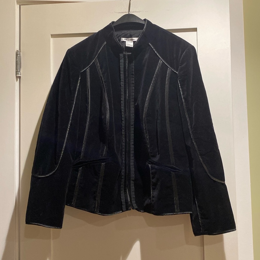 Black velour/velvet jacket. By Nygard. Womens size 16